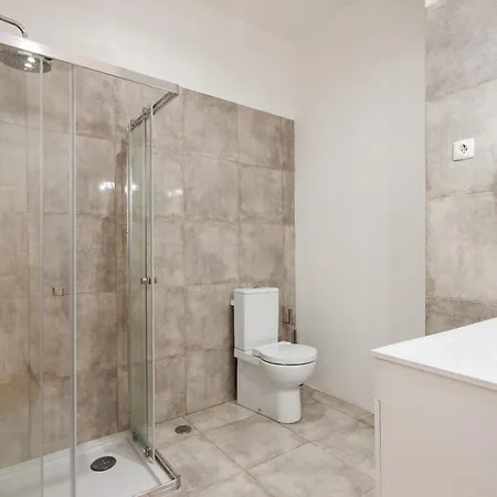 Tejo Vintage Three-bedroom - By Lu Holidays *