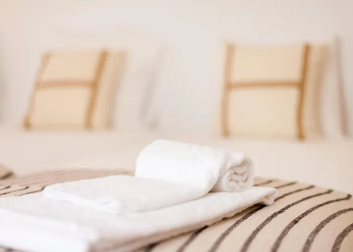 Apartman Tejo Vintage Three-bedroom - By Lu Holidays *