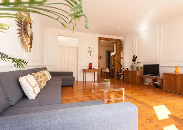Tejo Vintage Three-bedroom - By Lu Holidays * Lisboa