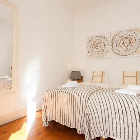 Апартаменты Tejo Vintage Three-bedroom - By Lu Holidays