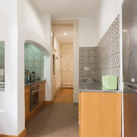 Апартаменты Tejo Vintage Three-bedroom - By Lu Holidays Лиссабон