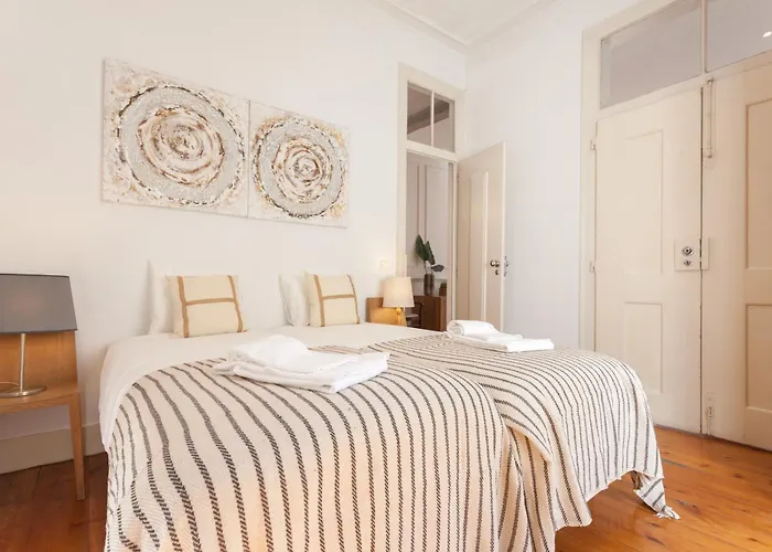 Apartment Tejo Vintage Three-bedroom - By Lu Holidays Lissabon