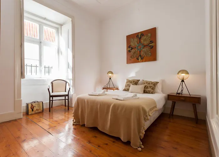 Apartment Tejo Vintage Three-bedroom - By Lu Holidays *
